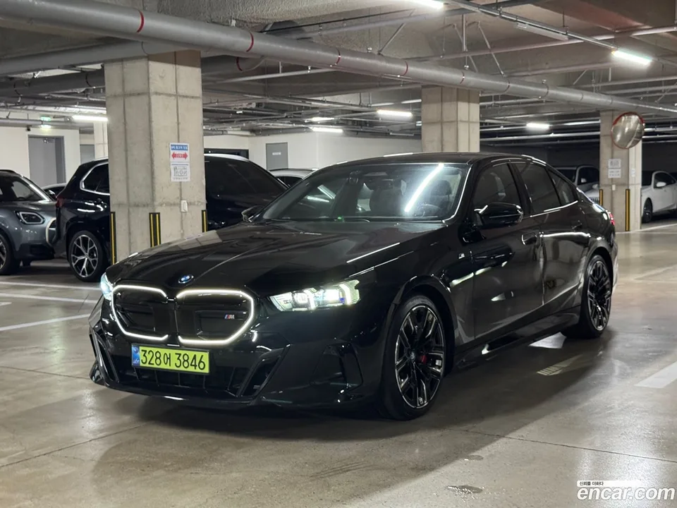 BMW i5 M60 xDrive 2025 — фото 1, купить с доставкой в Москву