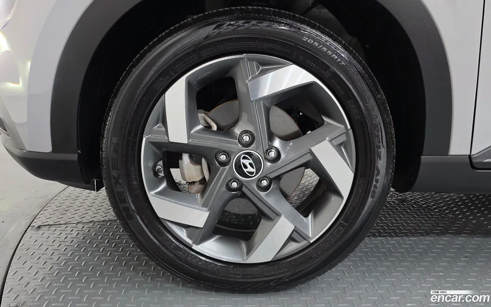 Hyundai Venue 1.6 2023 — миниатюра 5