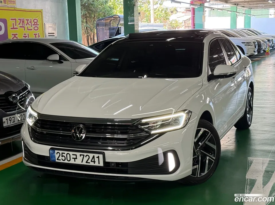 Volkswagen Jetta 2023