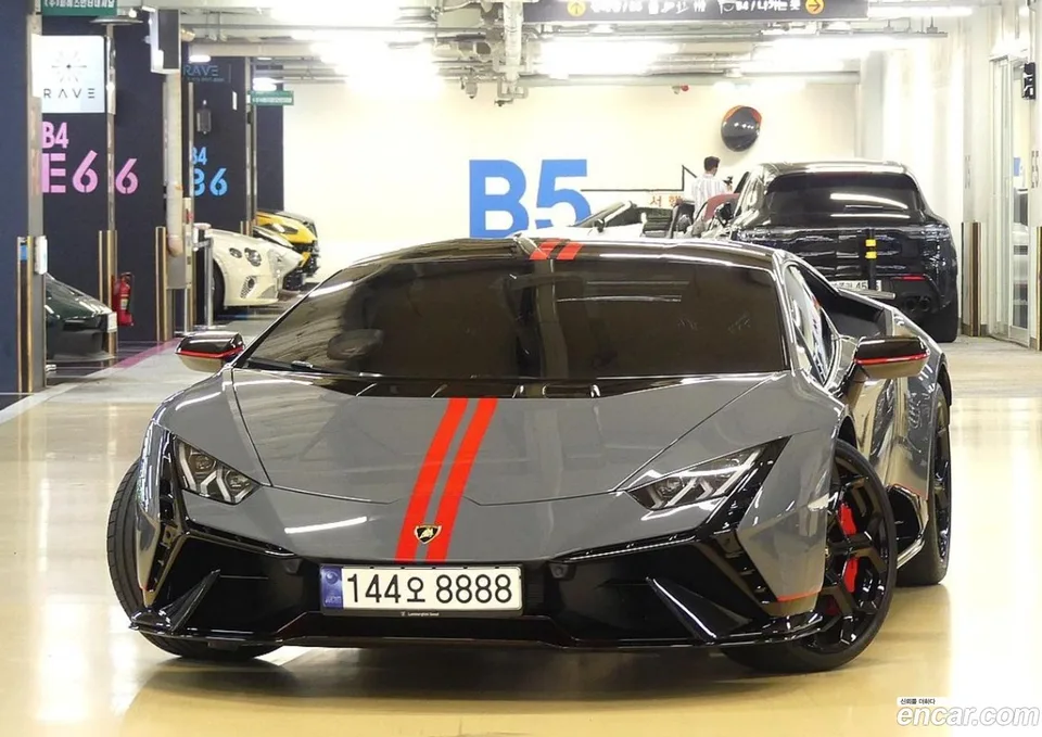 Lamborghini Huracan LP640-2 2023 — миниатюра 3
