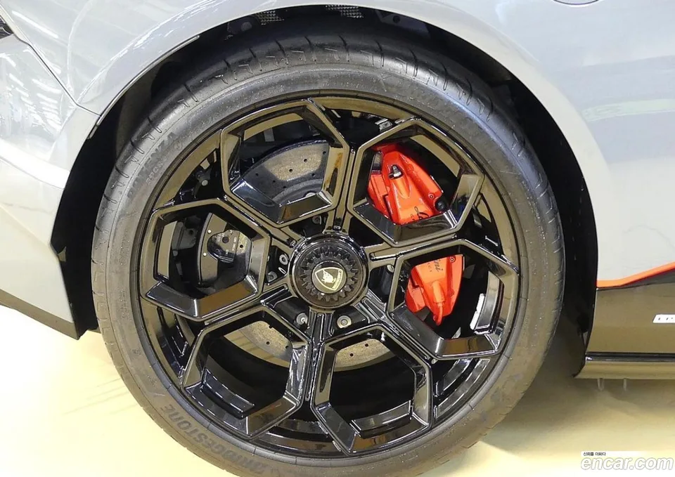 Lamborghini Huracan LP640-2 2023 — миниатюра 5