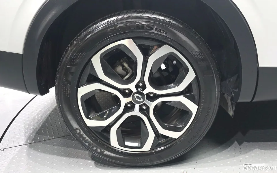 Renault Samsung XM3 (Arkana) 1.3 TCe RE 2023 — миниатюра 2