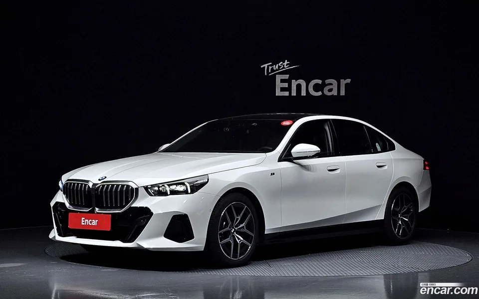 BMW 5 Series 2025