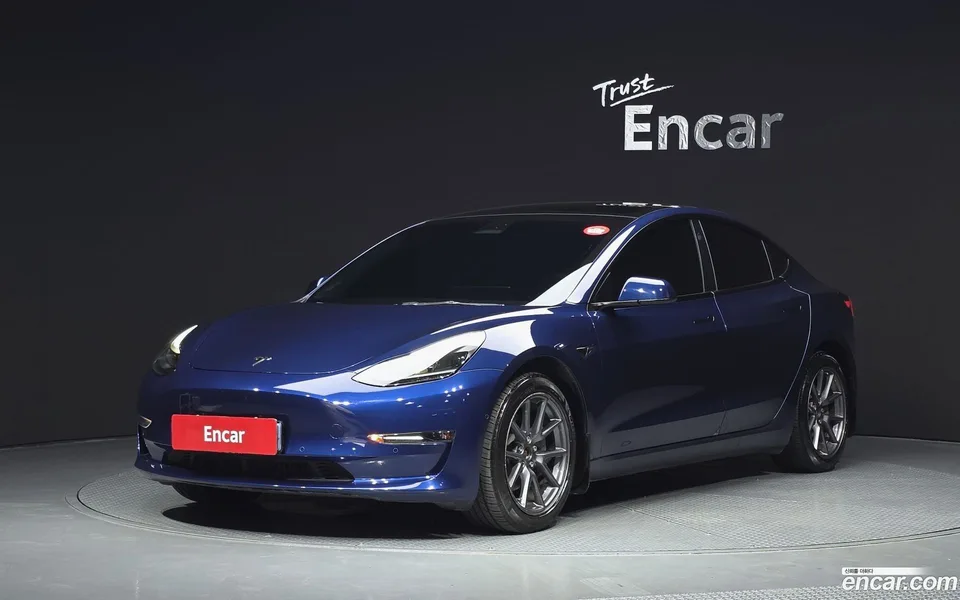 Tesla Model 3 2022