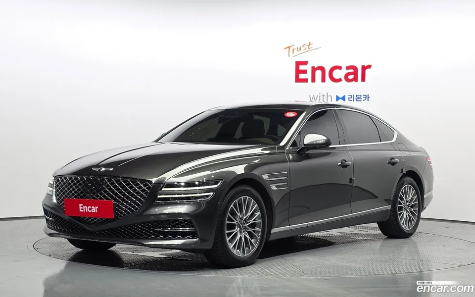 Genesis G80 2.5 2WD 2023 — фото 1, купить с доставкой в Москву
