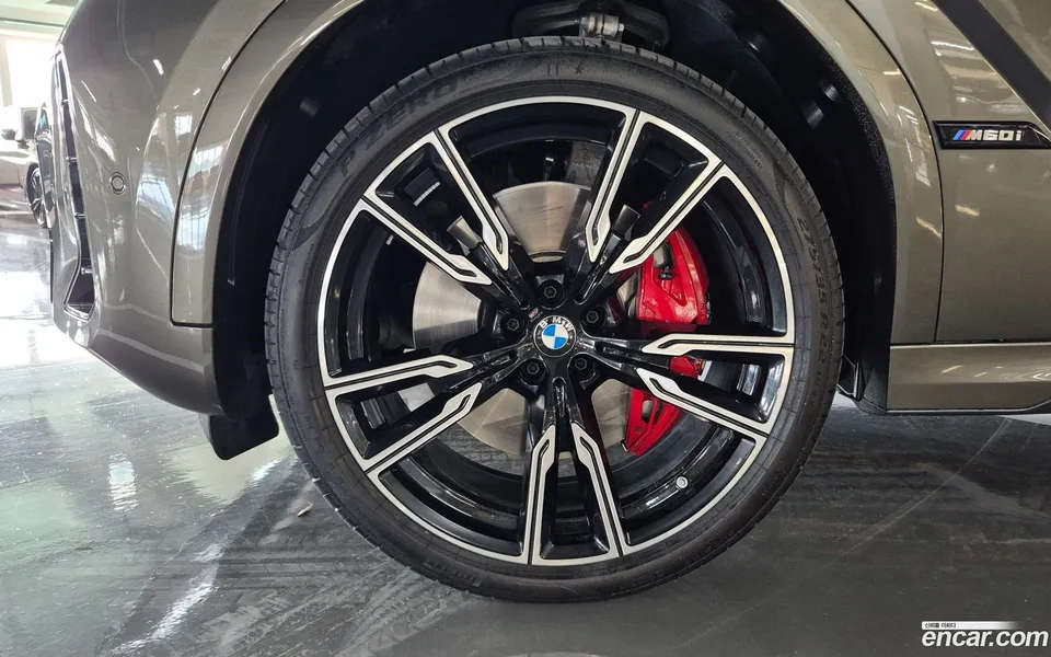 BMW X6 M60i 2025 — миниатюра 5