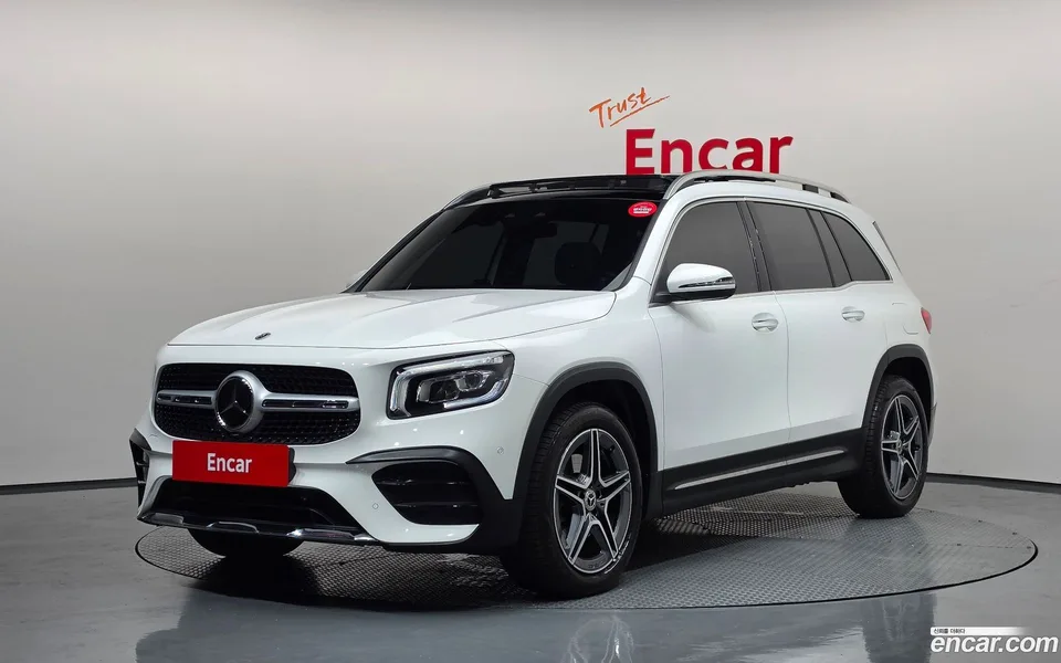 Mercedes-Benz GLB-Class 2023