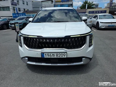 Kia Carnival 2024 buy in Moscow
