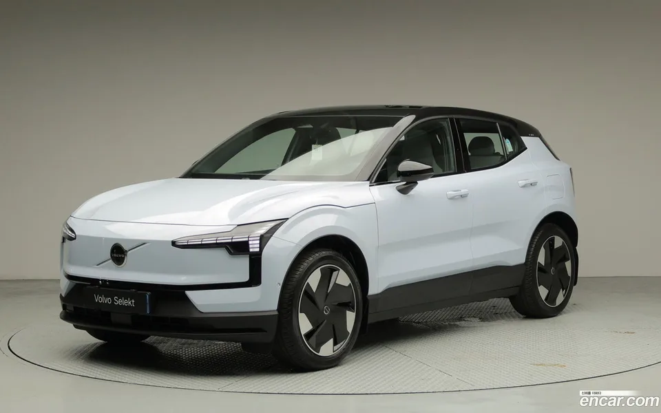 Volvo EX30 2025