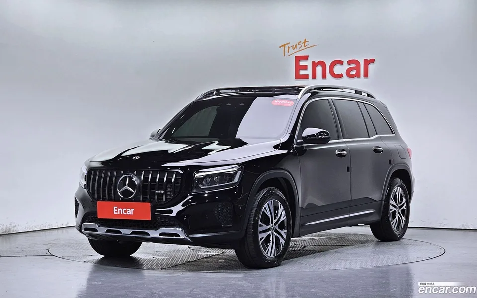 Mercedes-Benz GLB-Class 2024
