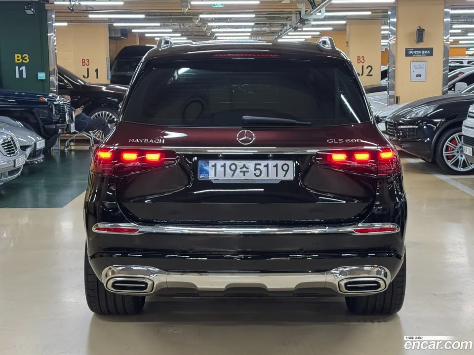 Mercedes-Benz GLS-Class GLS600 4MATIC 2025 — thumbnail 4