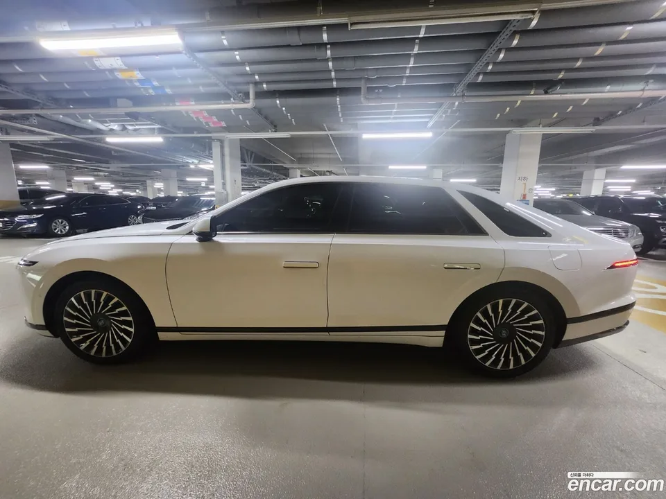 Hyundai Grandeur Hybrid 2024 — миниатюра 4