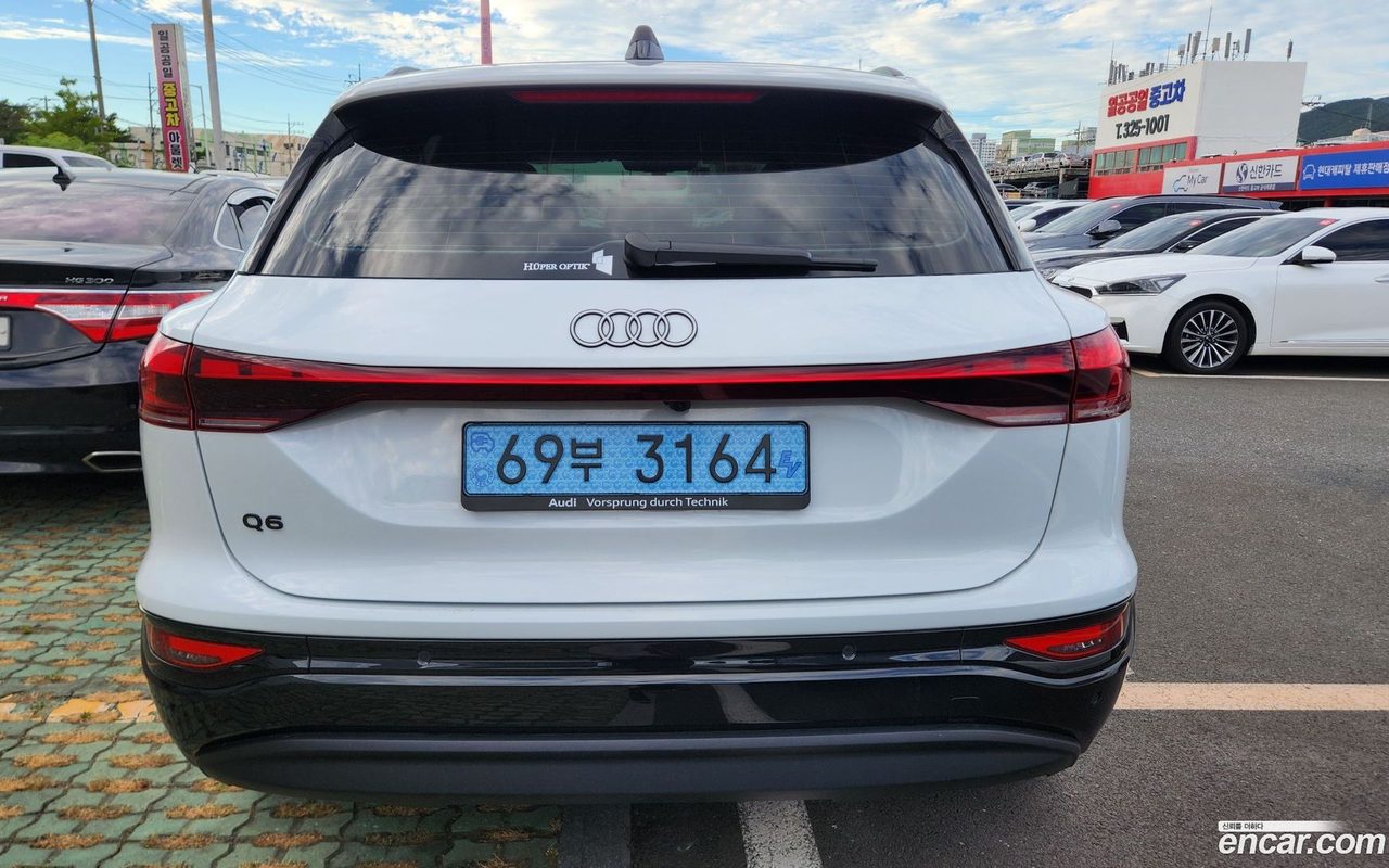 Audi Q6 e- 2025 — 5