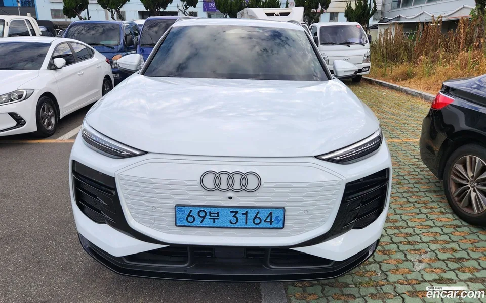 Audi Q6 e- 2025