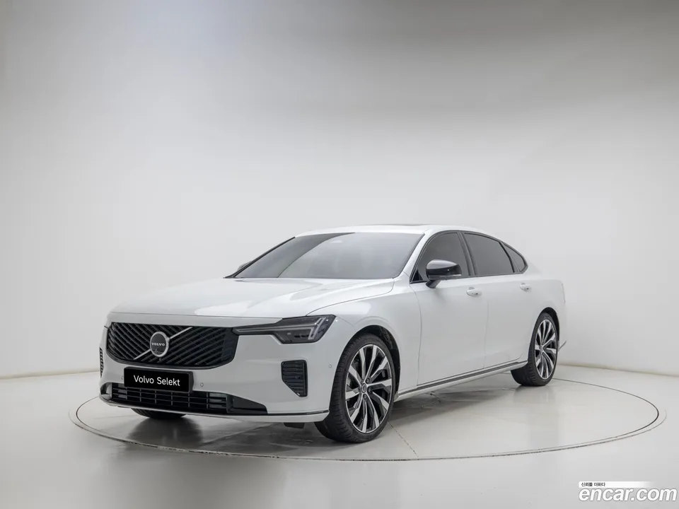 Volvo S90 B5 2026 — фото 1, купить с доставкой в Москву