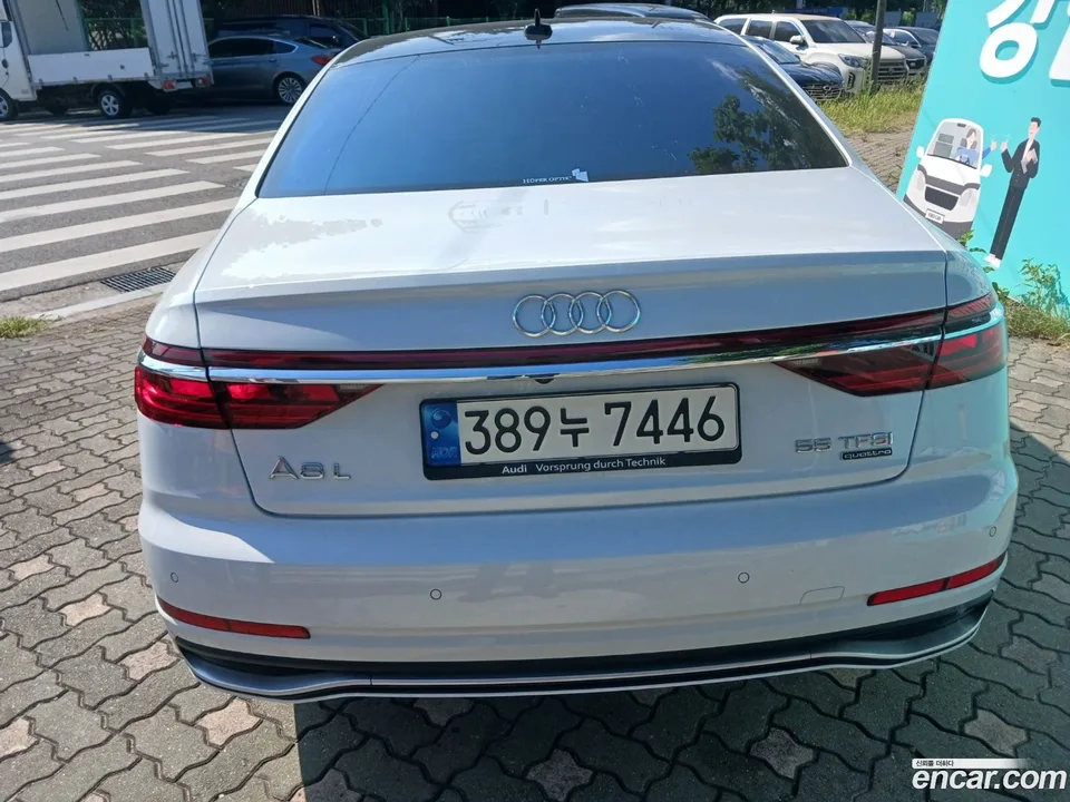 Audi A8 55 TFSI LWB 2023 — миниатюра 3