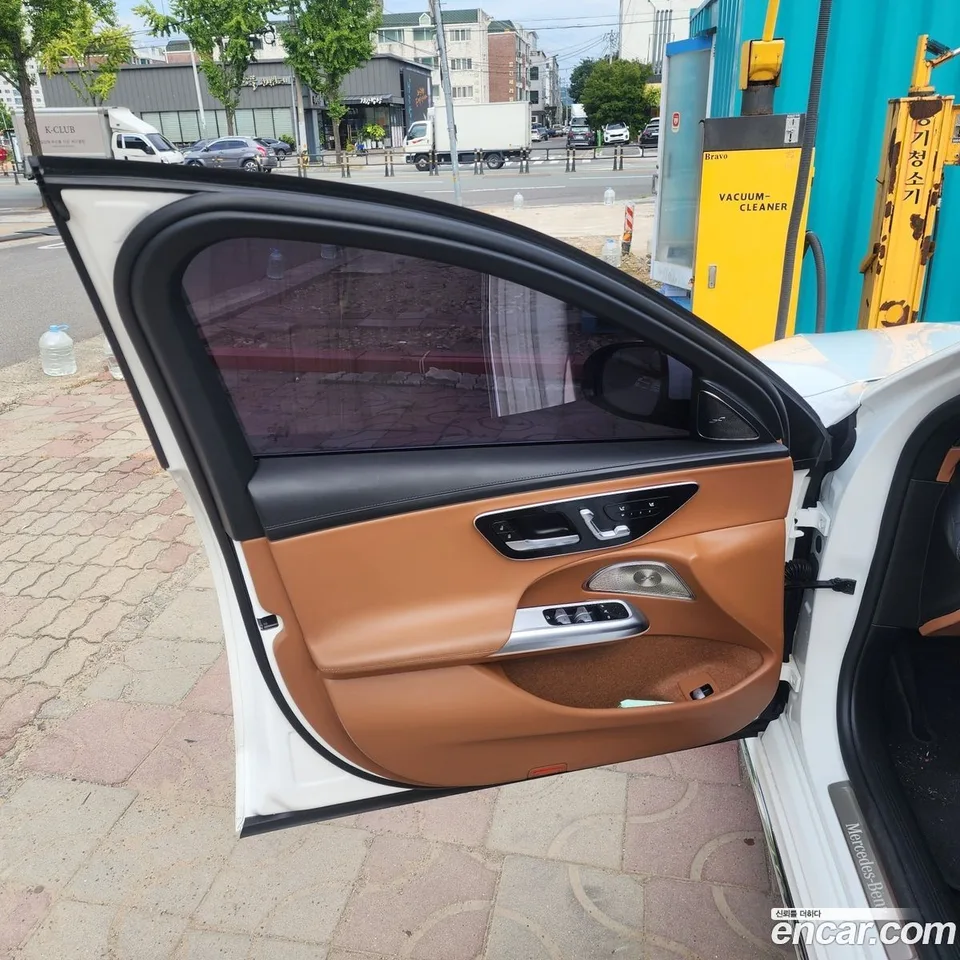 Mercedes-Benz E-Class E300 4MATIC 2024 — миниатюра 5