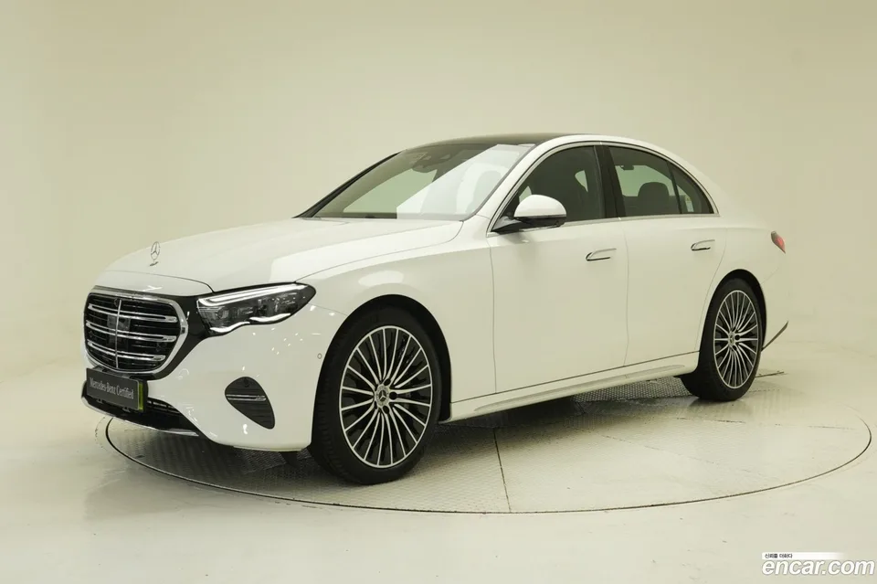 Mercedes-Benz E-Class 2025