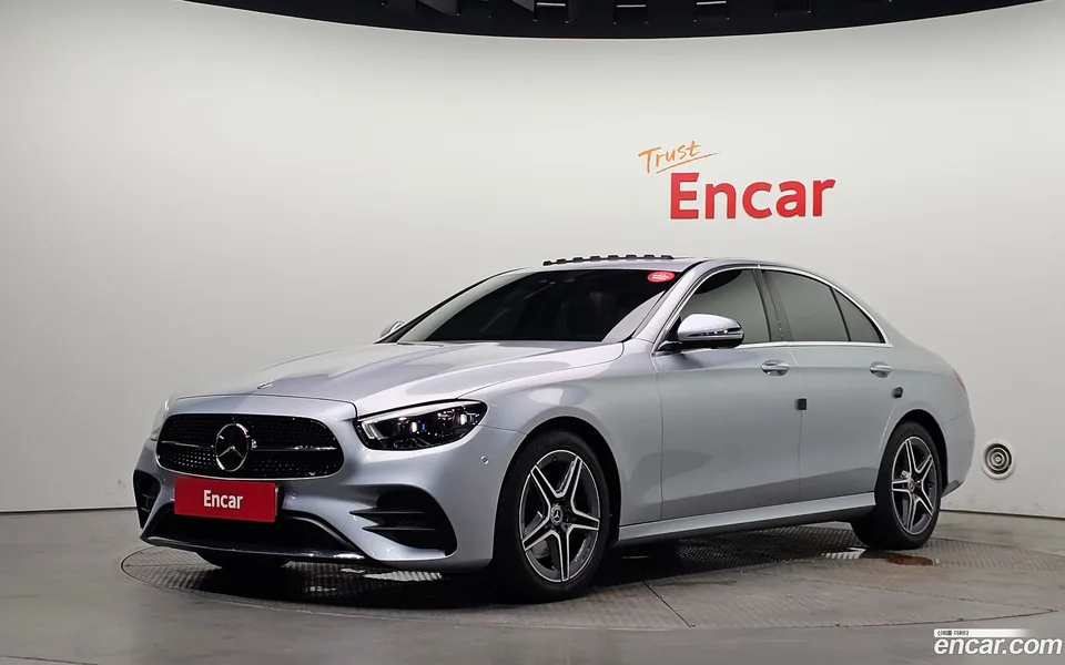 Mercedes-Benz E-Class 2023