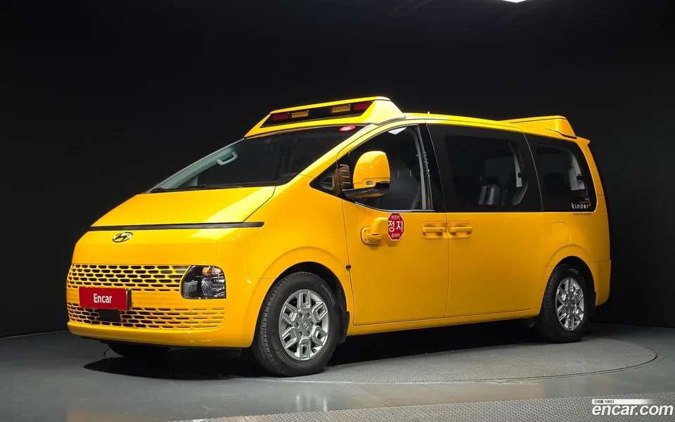 Hyundai Staria 2022