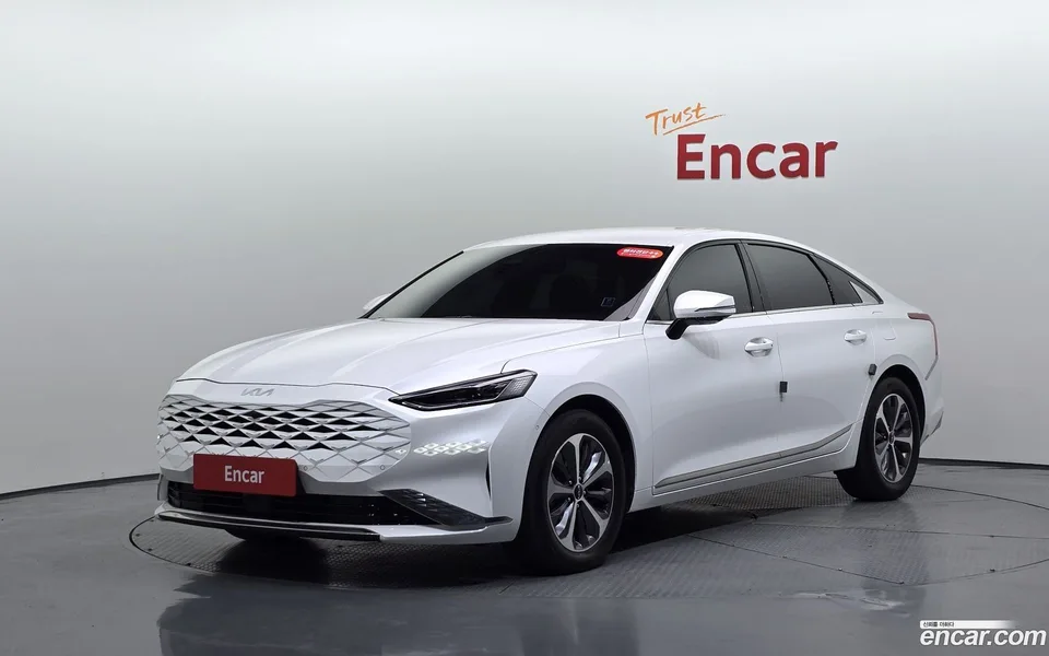 Kia K8 Hybrid 2024