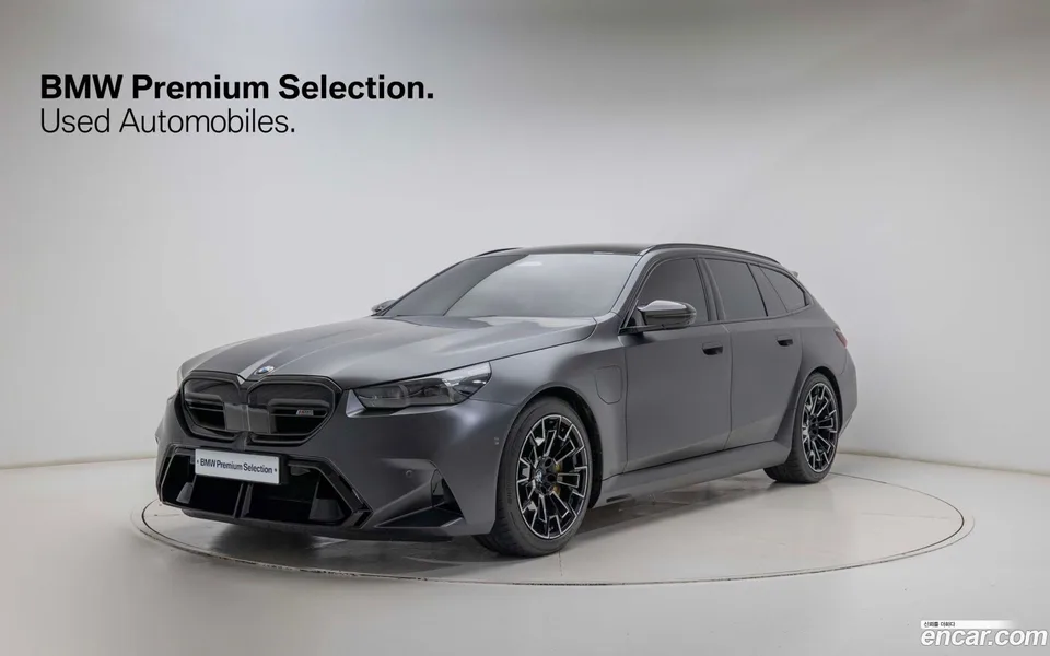 BMW M5 2025
