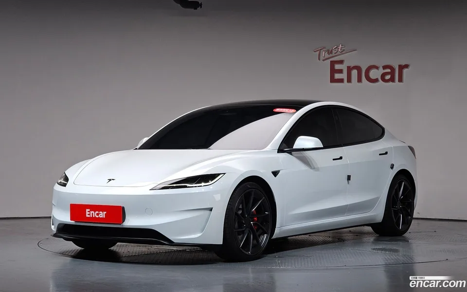 Tesla Model 3 2026