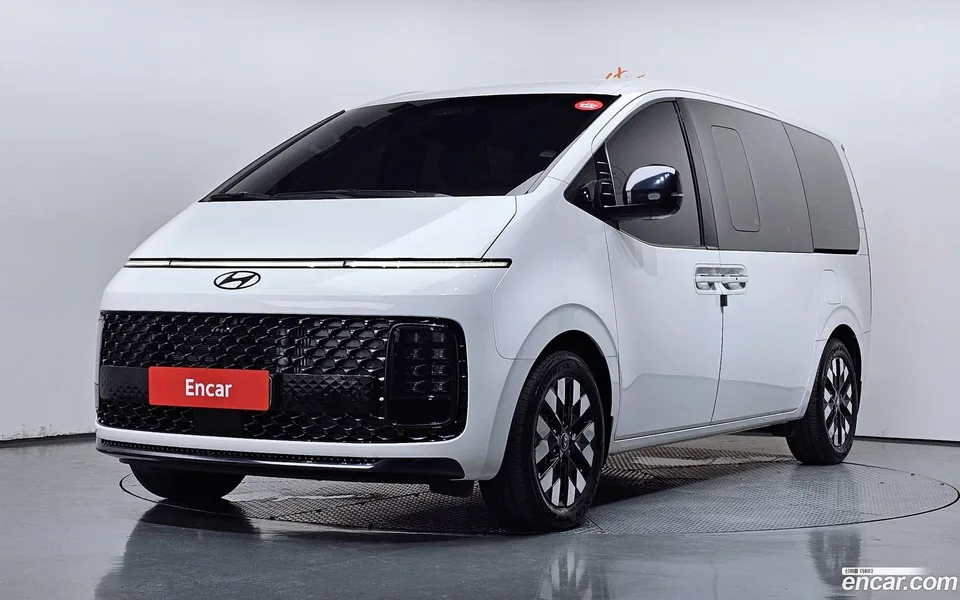 Hyundai Staria 2024
