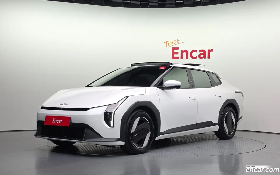 Kia EV4 2025