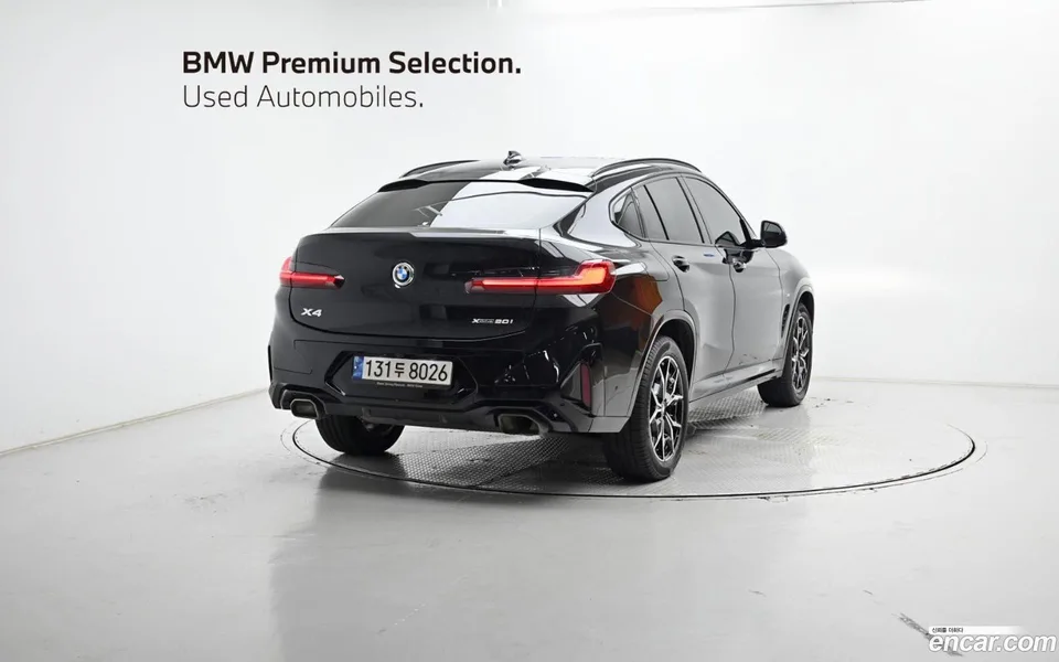 BMW X4 xDrive20i M 2022 — миниатюра 2