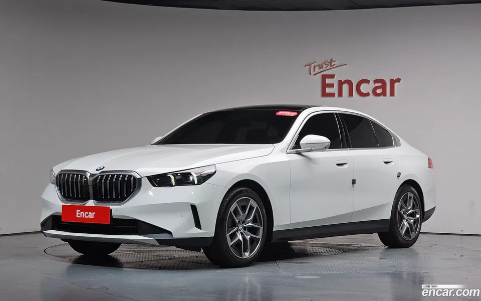 BMW 5 Series 2024