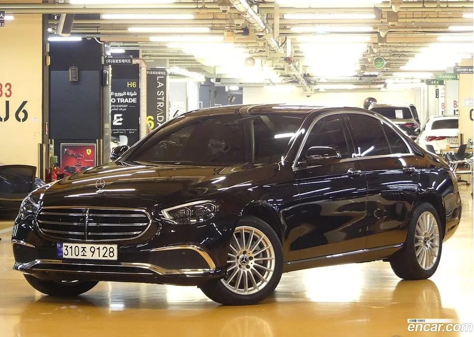 Mercedes-Benz E-Class 2023