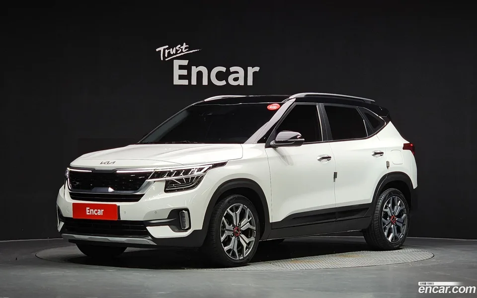 Kia Seltos 1.6 2WD 2022 — фото 1, купить с доставкой в Москву