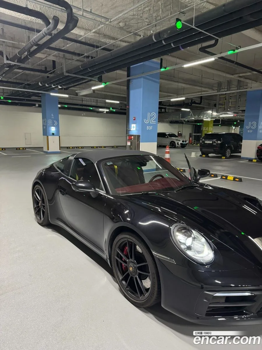 Porsche 911 (992) 2022