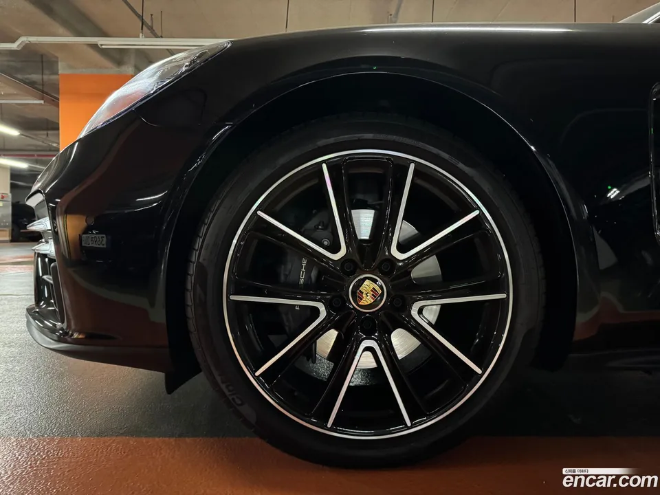 Porsche Panamera (971) 2023