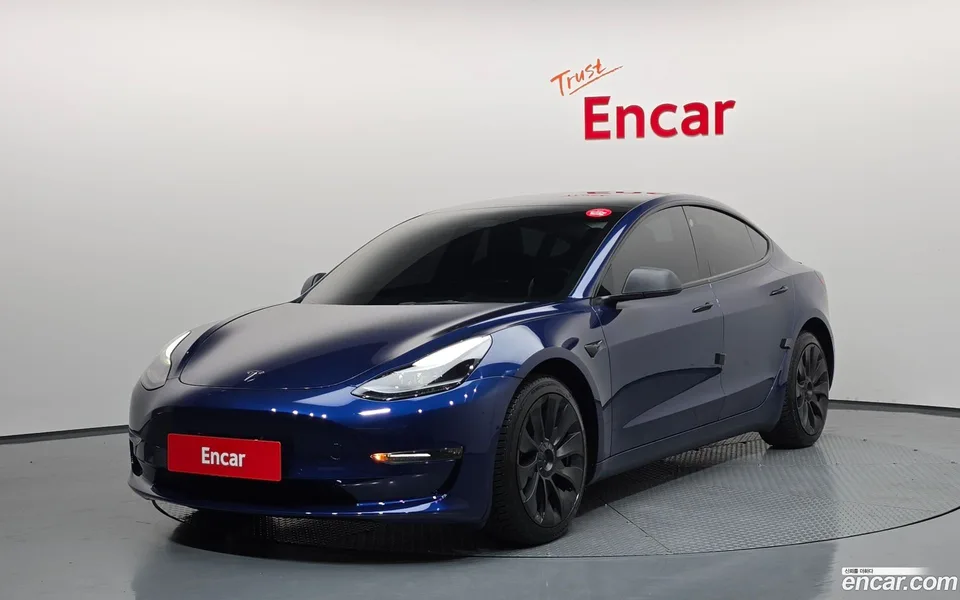 Tesla Model 3 2022