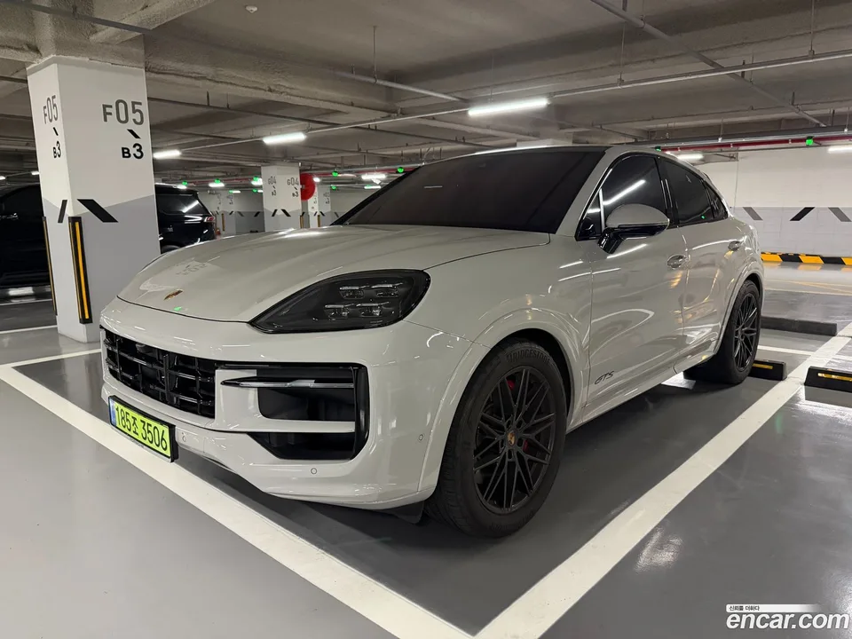 Porsche Cayenne 2025