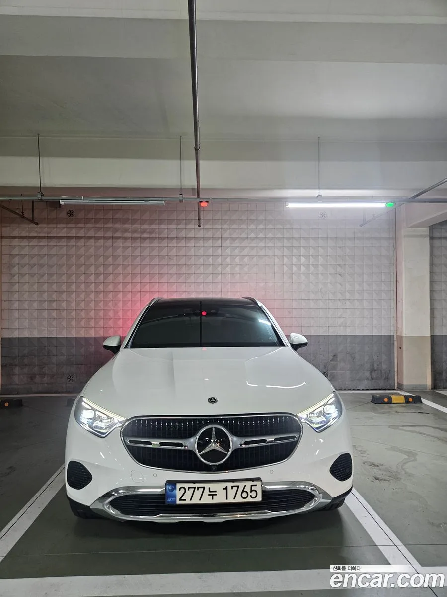 Mercedes-Benz GLC-Class 2023