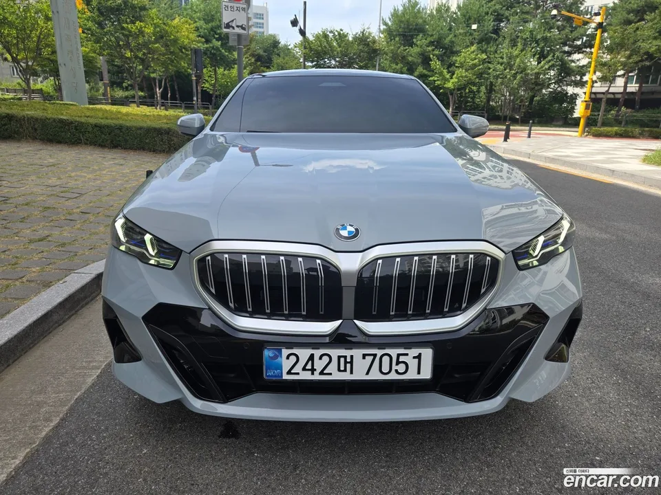 BMW 5 Series 2025