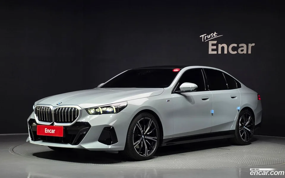 BMW 5 Series 2024