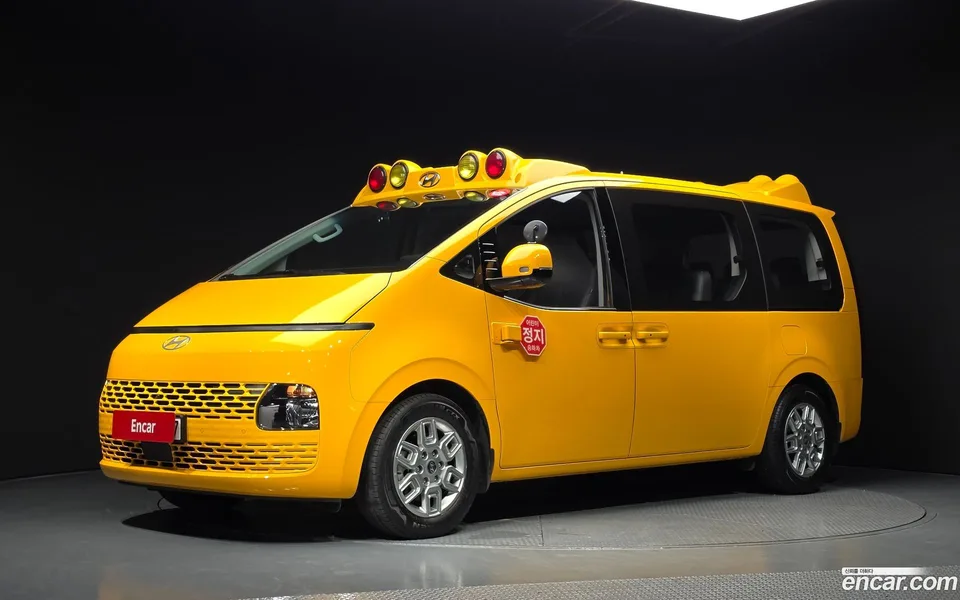 Hyundai Staria 2025