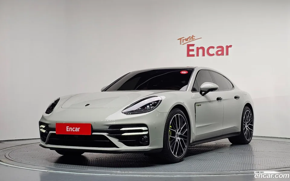 Porsche Panamera (971) 2023