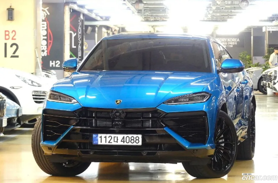 Lamborghini Urus 2025