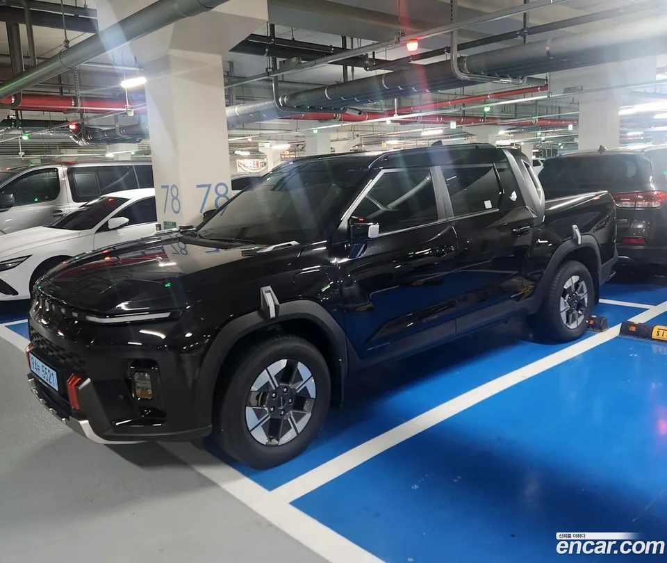 KG Mobility Musso EV 2025