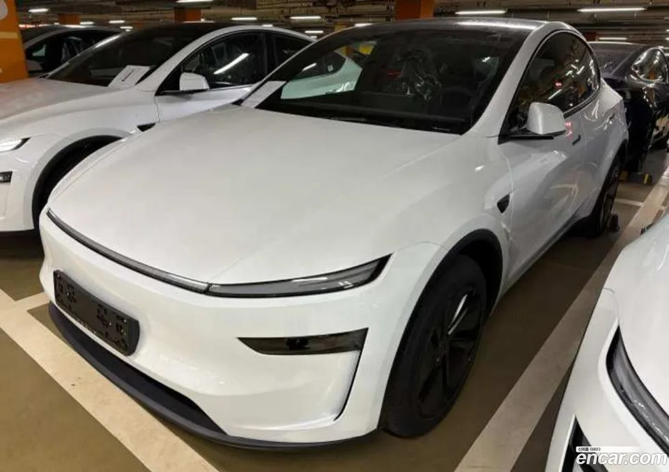 Tesla Model Y 2026