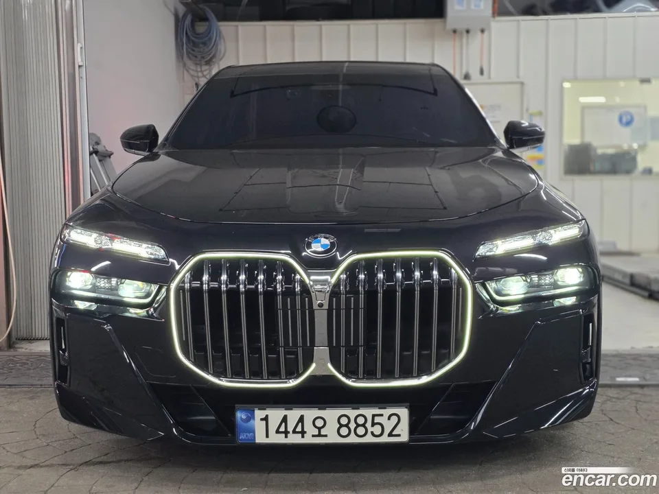 BMW 7 Series 2023