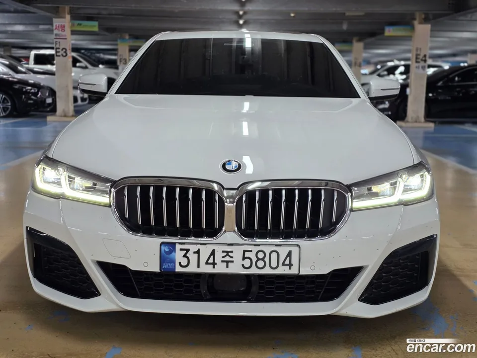 BMW 5 Series 2023