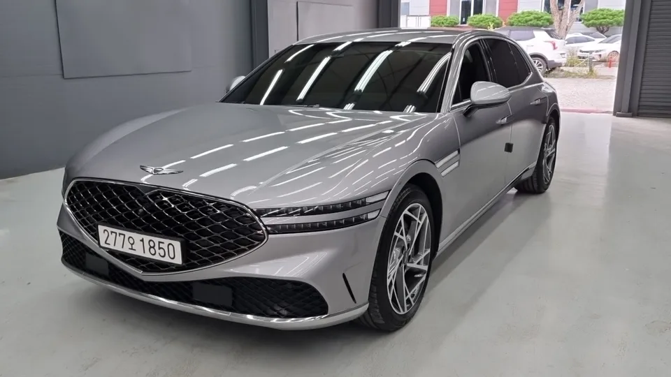 Genesis G90 2023