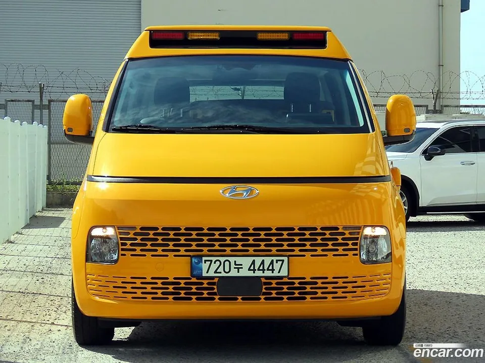 Hyundai Staria 2023