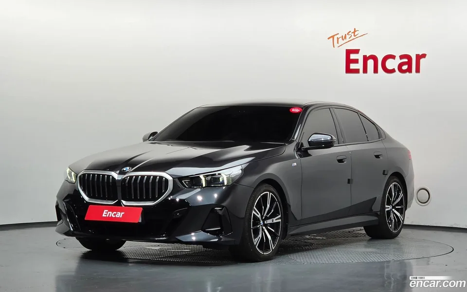BMW 5 Series 2023